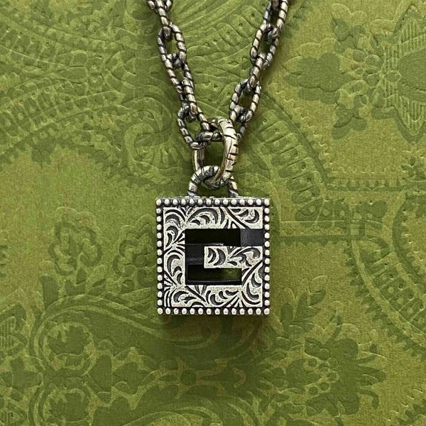 iter women g square necklace 925 silver jewelry hollow out pendant lettered necklace for men and women
iter women g square necklace 925 silver jewelry hollow out pendant lettered necklace for men and women