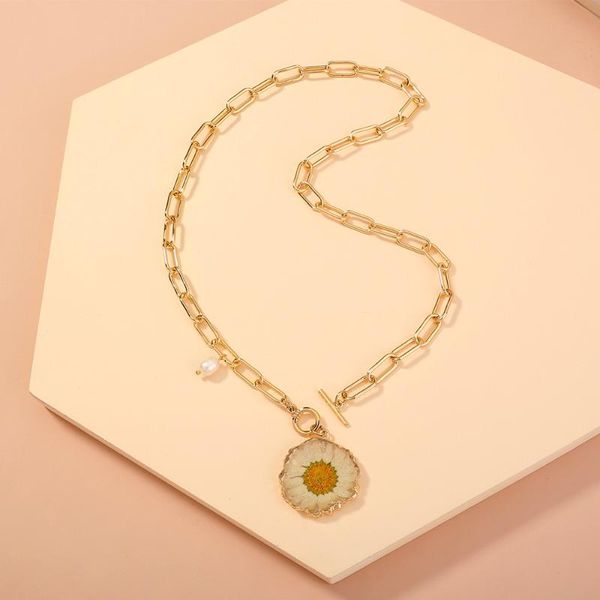 pendant necklaces european and american fashion freshwater pearl necklace natural chrysanthemum resin diy buckle, Silver
pendant necklaces european and american fashion freshwater pearl necklace natural chrysanthemum resin diy buckle, Silver