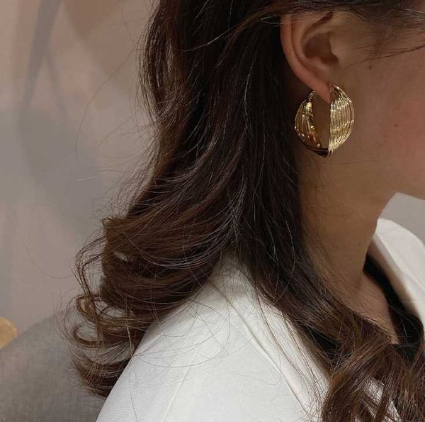 stud advanced sense ear button type simple cold scenery bright ring, Golden;silver
stud advanced sense ear button type simple cold scenery bright ring, Golden;silver
