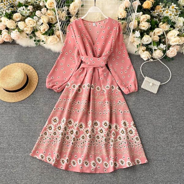 women floral printed dress 2021 spring autumn v neck bandage dresses elegant ladies slim a line midi vestidos casual, Black;gray
women floral printed dress 2021 spring autumn v neck bandage dresses elegant ladies slim a line midi vestidos casual, Black;gray
