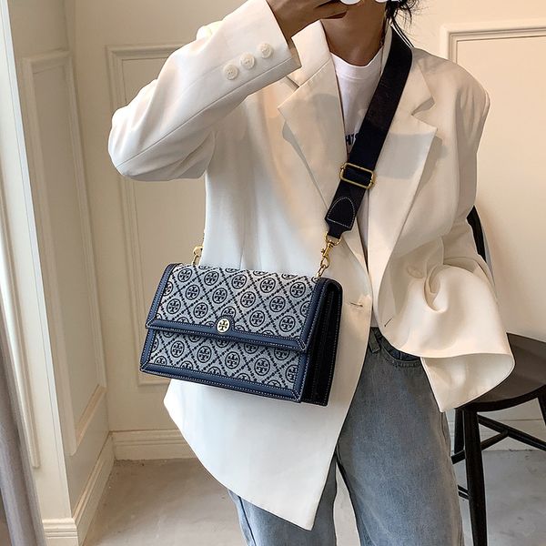 summer new fashion women's bag version personalized small square single shoulder messenger bag handbags sale
summer new fashion women's bag version personalized small square single shoulder messenger bag handbags sale