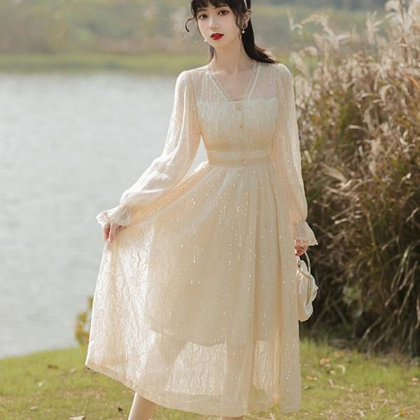 casual dresses women's fall 2021 sequined lace v-neck french elegant dress sweet and gentle flare sleeve fairy vestidos de fiesta, Black;gray
casual dresses women's fall 2021 sequined lace v-neck french elegant dress sweet and gentle flare sleeve fairy vestidos de fiesta, Black;gray