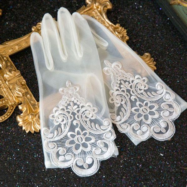 bridal gloves glamour bride dress lace short paragraph mittens wedding dresses accessories charming lady women glove with fingers, White
bridal gloves glamour bride dress lace short paragraph mittens wedding dresses accessories charming lady women glove with fingers, White