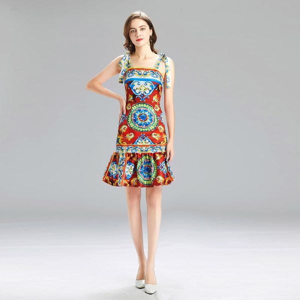 casual dresses 2021 summer fashion designer runway girl`s midi dress women's bow spaghetti strap backless floral print mini, Black;gray
casual dresses 2021 summer fashion designer runway girl`s midi dress women's bow spaghetti strap backless floral print mini, Black;gray