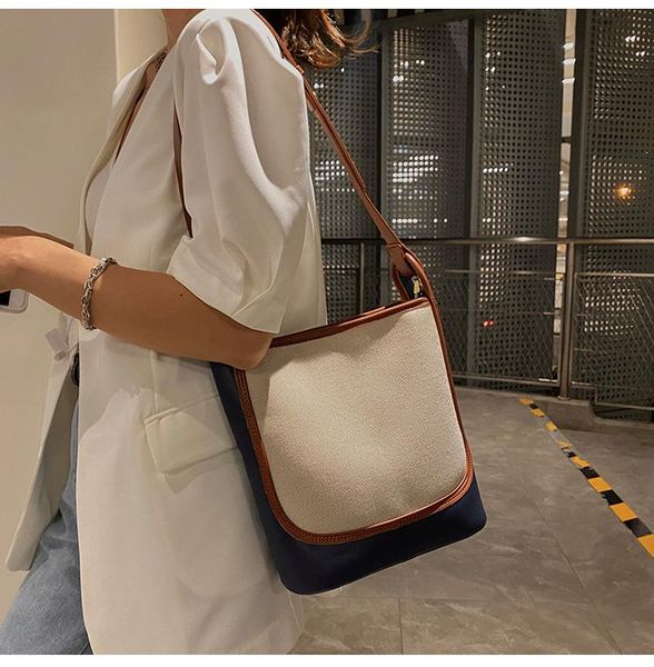 evening bags brand designer pu leather women's shoulder bag retro simple handbag small bucket crossbody
evening bags brand designer pu leather women's shoulder bag retro simple handbag small bucket crossbody