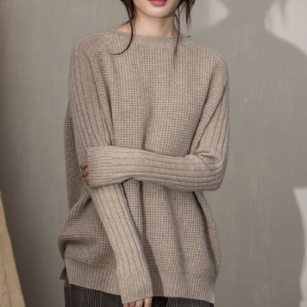 women's sweaters autumn and winter cashmere sweater women's nightgown around the neck lazy fleece quilted mesh background 3400, White;black
women's sweaters autumn and winter cashmere sweater women's nightgown around the neck lazy fleece quilted mesh background 3400, White;black