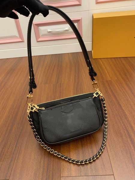 overseas l family classic running handbag original fabric single shoulder diagonal women's bag net red same style
overseas l family classic running handbag original fabric single shoulder diagonal women's bag net red same style