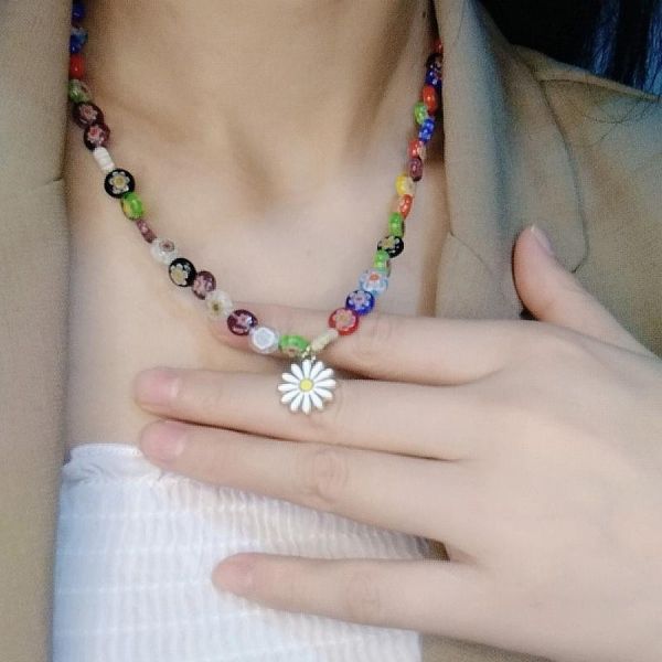 chokers bohemian colorful glass beads daisy pendant necklace 2021 autumn women trendy party clavicle choker jewelry gift, Golden;silver
chokers bohemian colorful glass beads daisy pendant necklace 2021 autumn women trendy party clavicle choker jewelry gift, Golden;silver