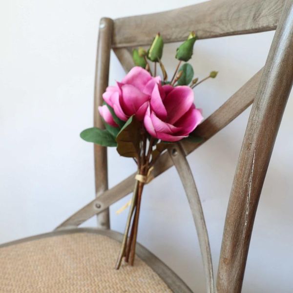 magnolia bouquet artificial silk flowers for wedding christmas party home decoration fake flower decorative & wreaths
magnolia bouquet artificial silk flowers for wedding christmas party home decoration fake flower decorative & wreaths