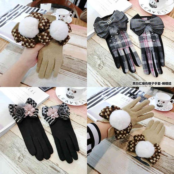 gloves korean touch screen five finger celebrity wide edge fashion ribbon flower bow big hairball lovely warm, Blue;gray
gloves korean touch screen five finger celebrity wide edge fashion ribbon flower bow big hairball lovely warm, Blue;gray