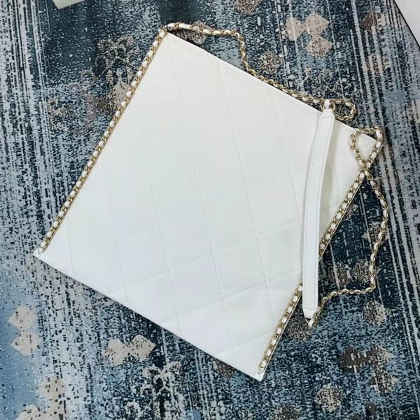 ladies leather bag 7a high-end custom quality single shoulder across the hip casual designer 2973
ladies leather bag 7a high-end custom quality single shoulder across the hip casual designer 2973