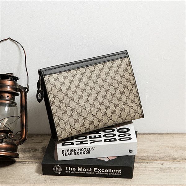 factory wholesale men bag street fashion rivets envelopes handbag simple atmospheric printing business documents bags wild contrasting leath, Black;red
factory wholesale men bag street fashion rivets envelopes handbag simple atmospheric printing business documents bags wild contrasting leath, Black;red