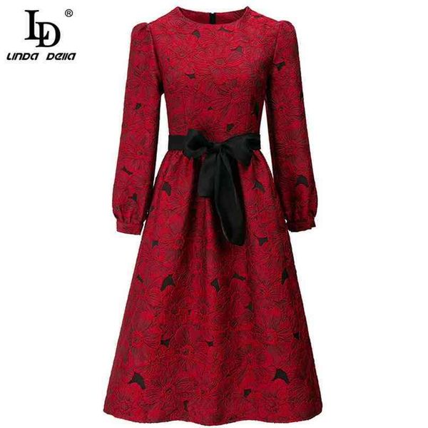 summer fashion runway dress women lantern sleeve bow belt elegant red flower embroidery high waist mini 210522, Black;gray
summer fashion runway dress women lantern sleeve bow belt elegant red flower embroidery high waist mini 210522, Black;gray