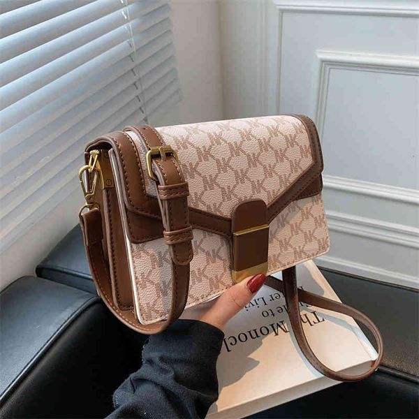 bags handbags texture small women's 2021 fashion versatile single shoulder messenger autumn and winter square, Black;red
bags handbags texture small women's 2021 fashion versatile single shoulder messenger autumn and winter square, Black;red