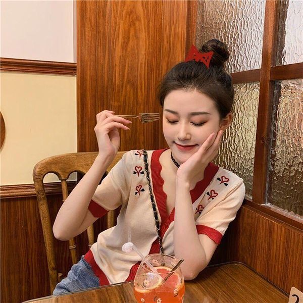 women's t-shirt summer 2021 edge love embroidery slim short bottomed sweater fashion, White
women's t-shirt summer 2021 edge love embroidery slim short bottomed sweater fashion, White