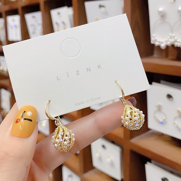 wholesale fashion jewelry earrings 2021 statement vintage gold plated hollow hanging earring body decorations gifts for women dangle & chand, Silver
wholesale fashion jewelry earrings 2021 statement vintage gold plated hollow hanging earring body decorations gifts for women dangle & chand, Silver