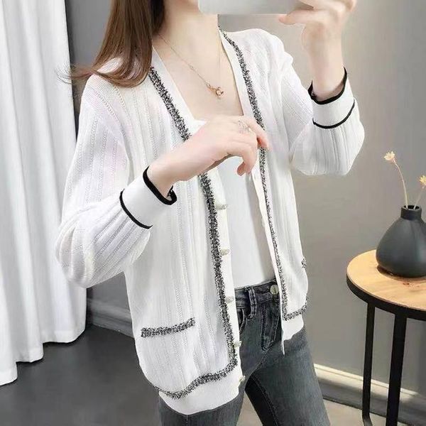women's knits & tees 2021 fall products long sleeve cardigan jacket temperament commuter v-neck loose knitwear, White
women's knits & tees 2021 fall products long sleeve cardigan jacket temperament commuter v-neck loose knitwear, White