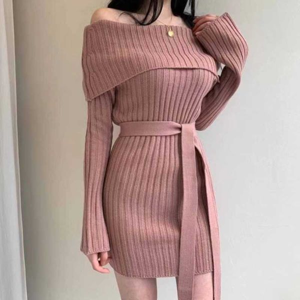 korean chic spring off shoulder long sleeve pink slash neck knitted dress belt women wrap hip sweater casual retro wild 210610, Black;gray
korean chic spring off shoulder long sleeve pink slash neck knitted dress belt women wrap hip sweater casual retro wild 210610, Black;gray
