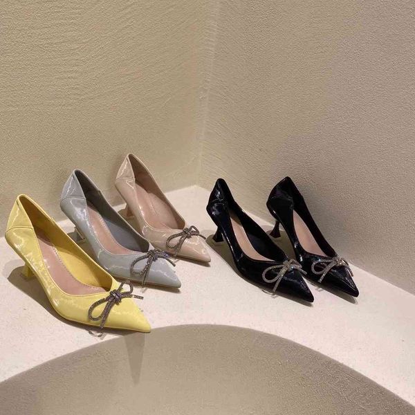 dress shoes fashion women pumps shallow slippers pointed toe high heels casual ladies size 35-39 black/blue/yellow/beige bow desig
dress shoes fashion women pumps shallow slippers pointed toe high heels casual ladies size 35-39 black/blue/yellow/beige bow desig
