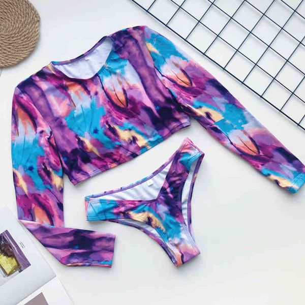 2020 new swimwear rendering women print long sleeve swimsuit sunscreen bikini set low waist bathing suits, White;black
2020 new swimwear rendering women print long sleeve swimsuit sunscreen bikini set low waist bathing suits, White;black