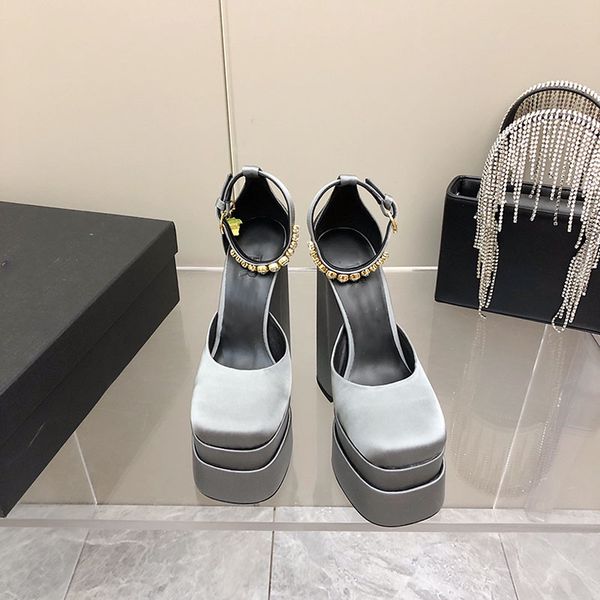 2022 luxury fashion designer lady platform sandals waterproof high heels party wedding dress shoes women rhinestones with silk boxboat shoes, Black
2022 luxury fashion designer lady platform sandals waterproof high heels party wedding dress shoes women rhinestones with silk boxboat shoes, Black