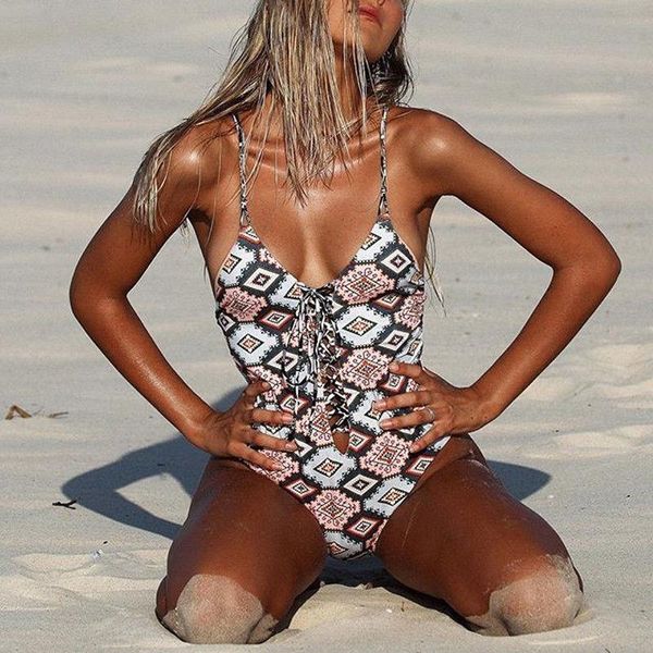 one-piece suits 2021 women bikini set push up one piece monokini bandage swimwear swimsuit bathing biquini trikini maillot de bain
one-piece suits 2021 women bikini set push up one piece monokini bandage swimwear swimsuit bathing biquini trikini maillot de bain