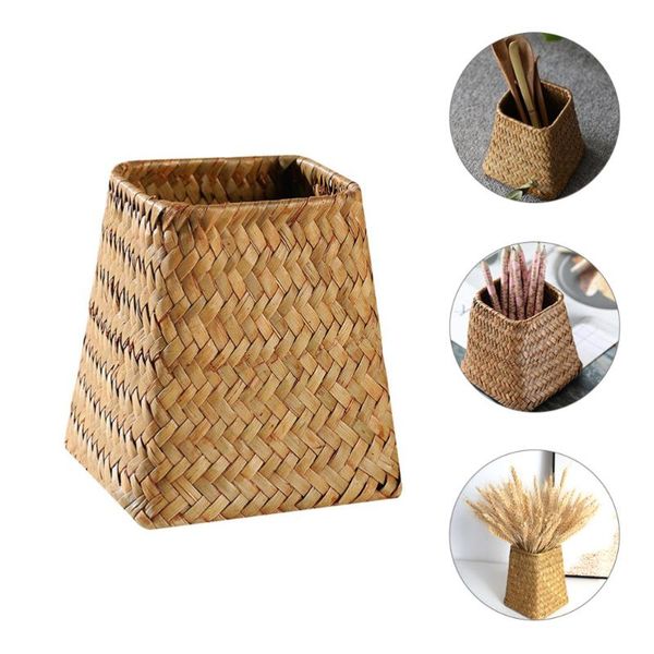 vases 1 pc elaborate woven flower basket household pencil holder (natural color) 
vases 1 pc elaborate woven flower basket household pencil holder (natural color)