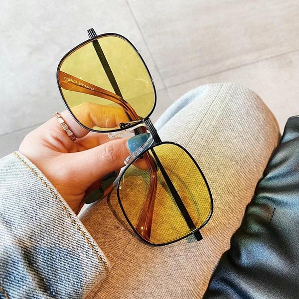 sunglasses vintage for women square fashion personality leisure street pography europe and america 2021, White;black
sunglasses vintage for women square fashion personality leisure street pography europe and america 2021, White;black