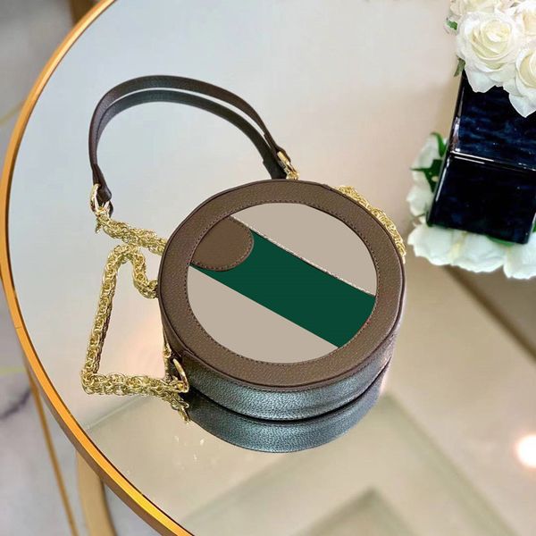2021 fashion one-shoulder messenger bag with exquisite brand design, mini metal chain package, pu zipper, multi-color optional
2021 fashion one-shoulder messenger bag with exquisite brand design, mini metal chain package, pu zipper, multi-color optional