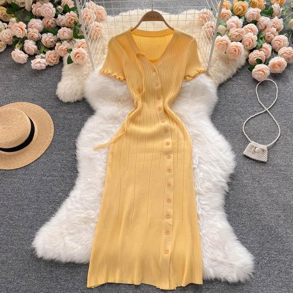 casual dresses 2021 summer vestidos female fashion temperament v-neck petal sleeve single-breasted slim midi dress df009, Black;gray
casual dresses 2021 summer vestidos female fashion temperament v-neck petal sleeve single-breasted slim midi dress df009, Black;gray