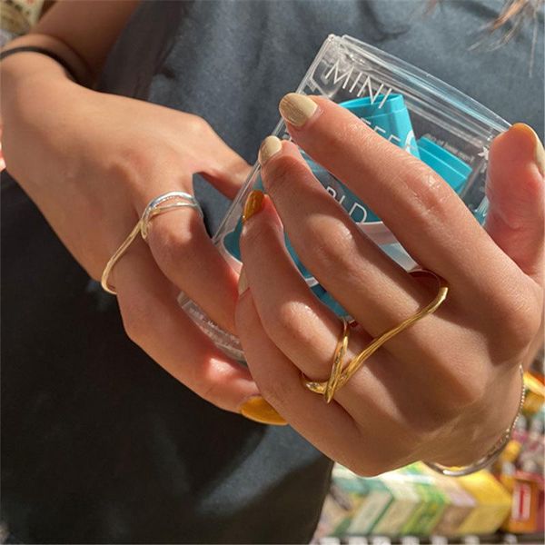 wedding rings cross hollow out chic double finger conjoined ring light luxury fashion, Slivery;golden
wedding rings cross hollow out chic double finger conjoined ring light luxury fashion, Slivery;golden