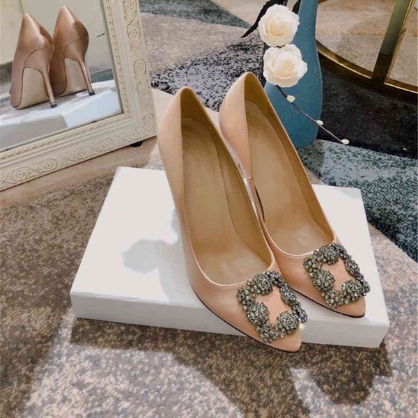 70% off wholesale sandals flip-flops fashion rhinestone women's pumps high heels shoes genuine leather real silk pointed toe crystal, Black
70% off wholesale sandals flip-flops fashion rhinestone women's pumps high heels shoes genuine leather real silk pointed toe crystal, Black