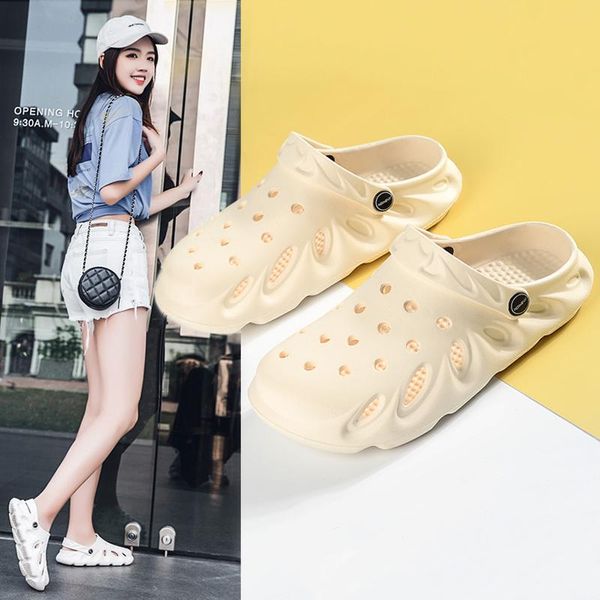 slippers hole shoes women wear all-match non-slip sandals in the summer of 2021 half-baotou beach, Black
slippers hole shoes women wear all-match non-slip sandals in the summer of 2021 half-baotou beach, Black