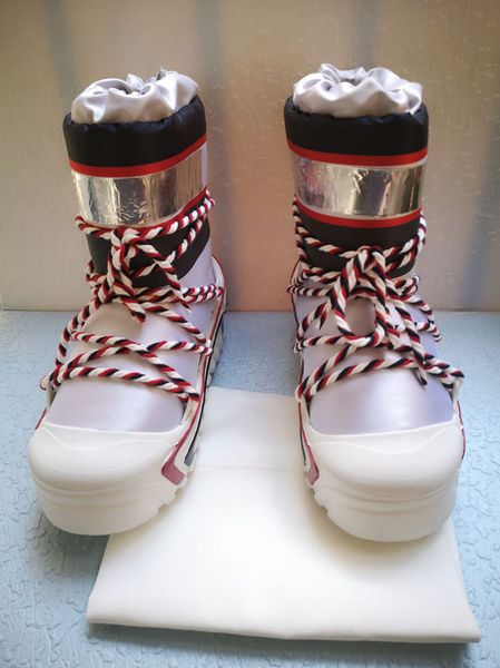 winter women's boots fashion letters embroidery weaving thick soled space warm bootss show party snow riding boot lace up luxury packag, Black
winter women's boots fashion letters embroidery weaving thick soled space warm bootss show party snow riding boot lace up luxury packag, Black