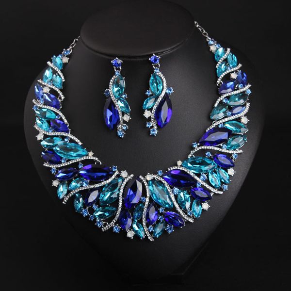 exaggerated crystal short clavicle necklace earring set women's dress dinner bride jewelry, Silver
exaggerated crystal short clavicle necklace earring set women's dress dinner bride jewelry, Silver