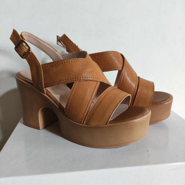 sandals retro summer women genuine leather platform 2021 est high heels classic casual party shoes woman, Black
sandals retro summer women genuine leather platform 2021 est high heels classic casual party shoes woman, Black