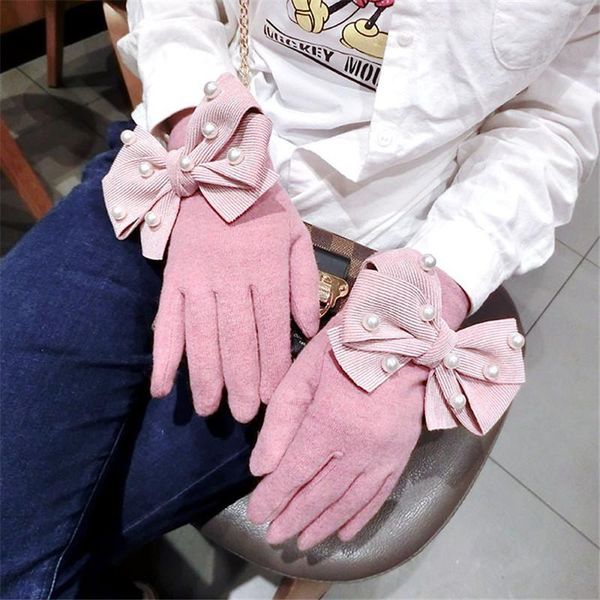 five fingers gloves fashion ladies touch screen for women winter cashmere mittens with cute pearls velvet bow warm female, Blue;gray
five fingers gloves fashion ladies touch screen for women winter cashmere mittens with cute pearls velvet bow warm female, Blue;gray