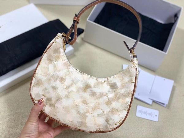 Crossbody Bag Designer Handbags Shoulder Bags Beige Fashion Handbag Tote Pochette Purses(23x14x7cm, Oem
Crossbody Bag Designer Handbags Shoulder Bags Beige Fashion Handbag Tote Pochette Purses(23x14x7cm, Oem