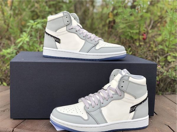 limited edition jumpman 1 high cut mens boots shoes gray white color matching fashion trainers bootss designer sneakers full size, Black
limited edition jumpman 1 high cut mens boots shoes gray white color matching fashion trainers bootss designer sneakers full size, Black