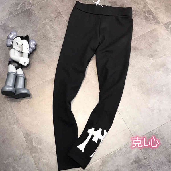 2022 factory wholesale new kl + spring and autumn pants slim black pencil cross three dimensional embroidery show thin elastic women's
2022 factory wholesale new kl + spring and autumn pants slim black pencil cross three dimensional embroidery show thin elastic women's