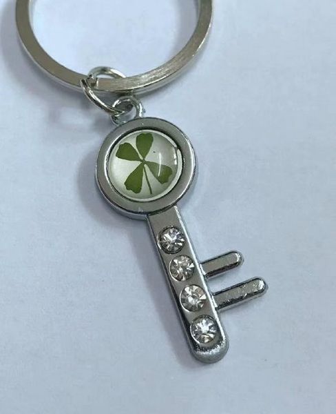 30 pcs real sweet style four leaf clover keychain key style fashion jewelry, Slivery;golden
30 pcs real sweet style four leaf clover keychain key style fashion jewelry, Slivery;golden