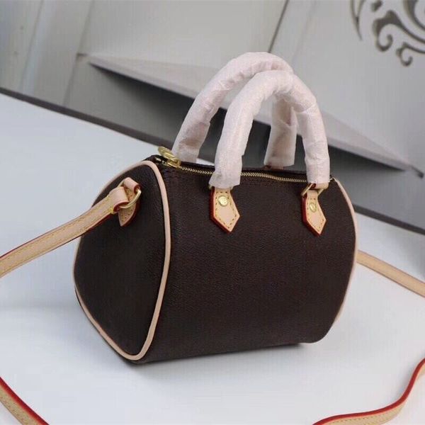 designer luxury women the tote bag fashion versatile handbags shoulder crossbody bags purse tories totes large capacity saddle wallets 7a z8
designer luxury women the tote bag fashion versatile handbags shoulder crossbody bags purse tories totes large capacity saddle wallets 7a z8