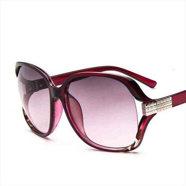 driving uv400sunglasses women brand designer vintage elegant lady sunglass retro sun glasses female zonnebril dames, White;black
driving uv400sunglasses women brand designer vintage elegant lady sunglass retro sun glasses female zonnebril dames, White;black