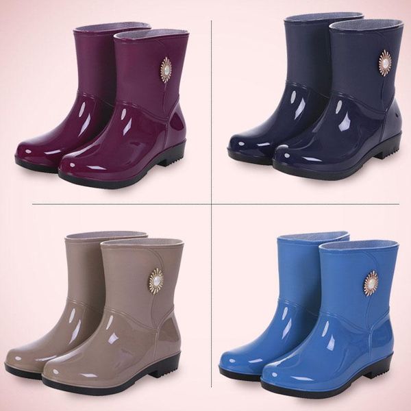boots rain fashion low-cut women's shoes pvc non-slip wear-resistant low-adult, Black
boots rain fashion low-cut women's shoes pvc non-slip wear-resistant low-adult, Black