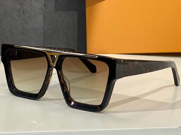 2021 men's and women's summer rectangular sunglasses luxury designer full frame anti ultraviolet glasses 1502 retro style uv eyegl, White;black
2021 men's and women's summer rectangular sunglasses luxury designer full frame anti ultraviolet glasses 1502 retro style uv eyegl, White;black