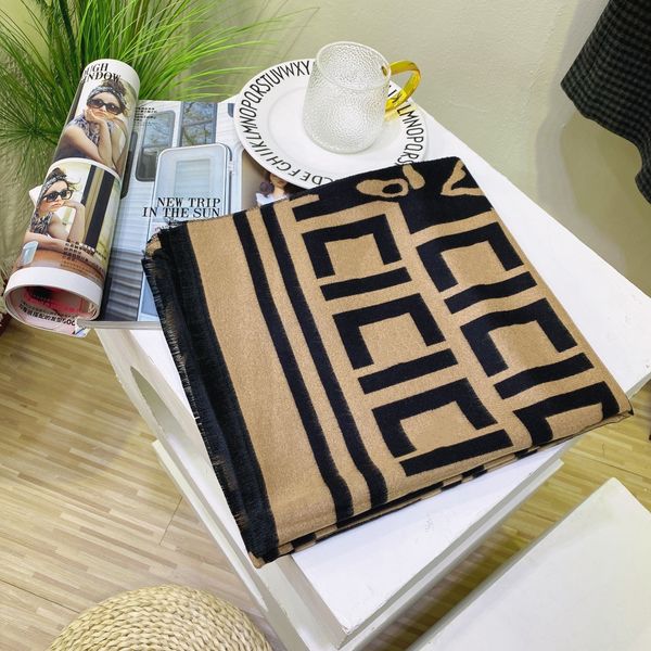 2021 big size women printed embroidery scarf silk winter print foulard satin square head scarves women luxury designer shawls180*65cm, Blue;gray
2021 big size women printed embroidery scarf silk winter print foulard satin square head scarves women luxury designer shawls180*65cm, Blue;gray