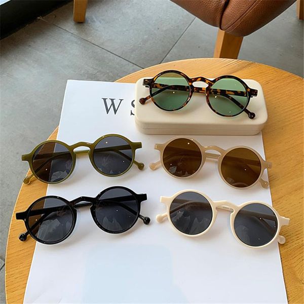sunglasses 1pc fashion retro round brand designer vintage small frame sun glasses korean style driving eyewear uv400, White;black
sunglasses 1pc fashion retro round brand designer vintage small frame sun glasses korean style driving eyewear uv400, White;black