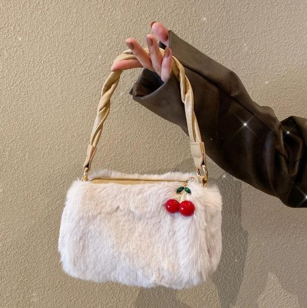 shoulder bags niche design plush bag autumn/winter handbag texture chain messenger
shoulder bags niche design plush bag autumn/winter handbag texture chain messenger