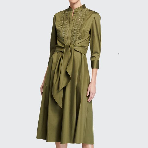 dress autumn retro-ethnic style embroidered flowers sleeves waist-length mid-length dressed women's quality clothes, Black;gray
dress autumn retro-ethnic style embroidered flowers sleeves waist-length mid-length dressed women's quality clothes, Black;gray