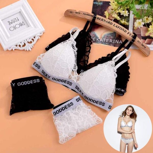 bustiers & corsets style personality back letter wild straps lace deep v with chest pad + panties, Black;white
bustiers & corsets style personality back letter wild straps lace deep v with chest pad + panties, Black;white